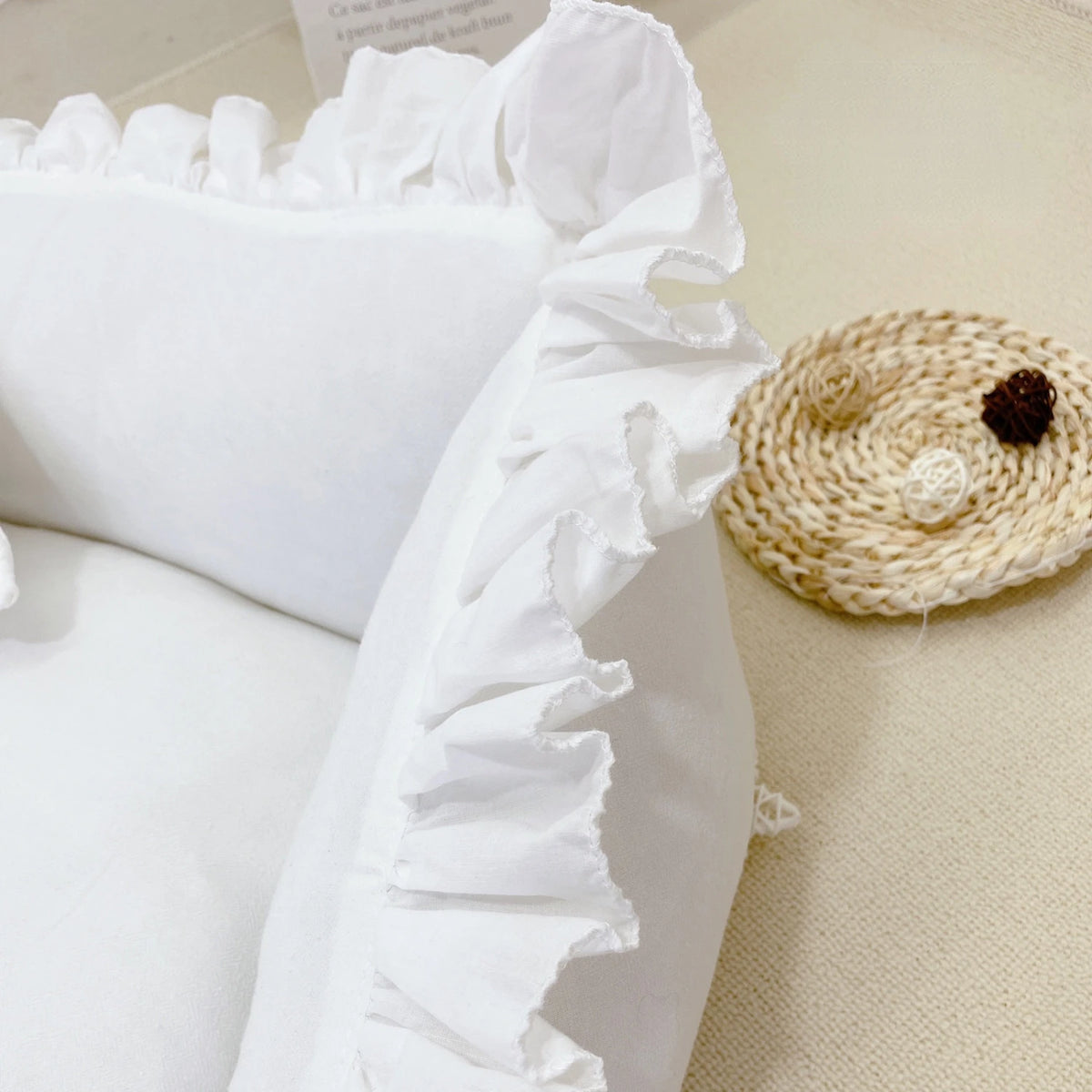 Cat Bed Small Gog Bed Cute Lace Puppy Square Sleeping Cushion Bed Cat Sofa, Warming Dog Nest with Pillow, Washable Pet Bed