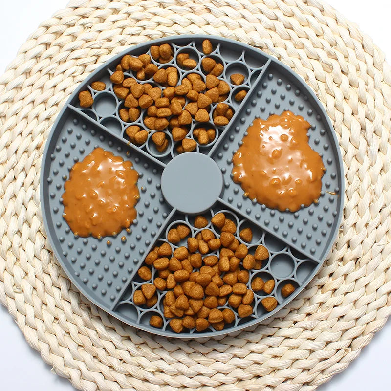 Silicone Dog Licking Pad Square Licking Mat for Dog Sucker Slow Food Training Pads for Dry and Wet Food Pet Dogs Feeder Supplies